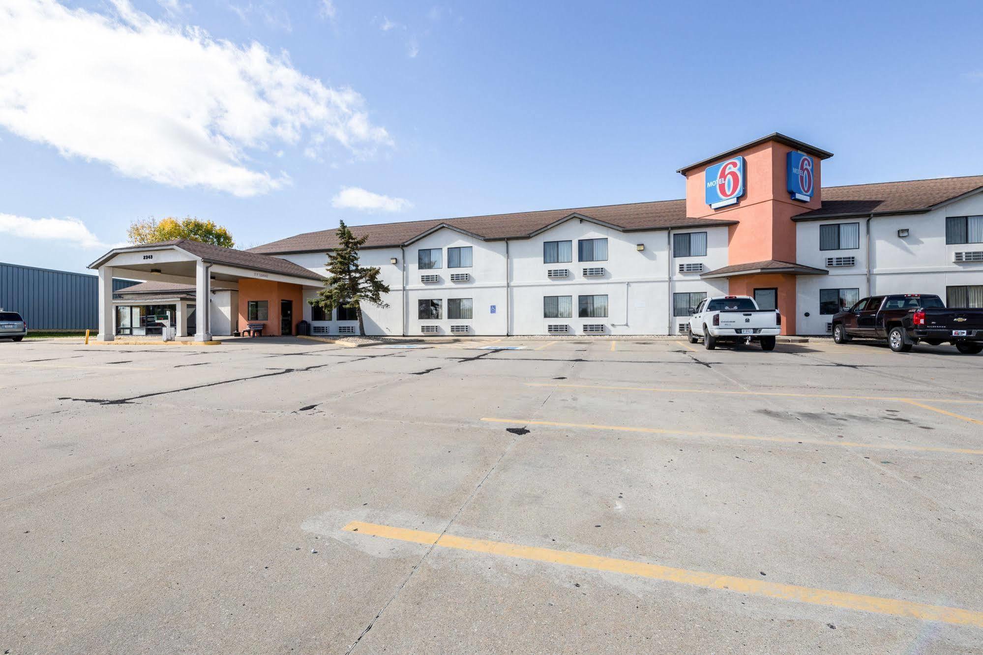 Motel 6-Waterloo, Ia Экстерьер фото